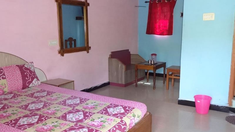 Family bedroom with seating