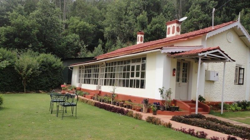 Heritage villa with landscaped garden