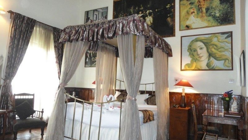 Vintage bedroom with canopy bed