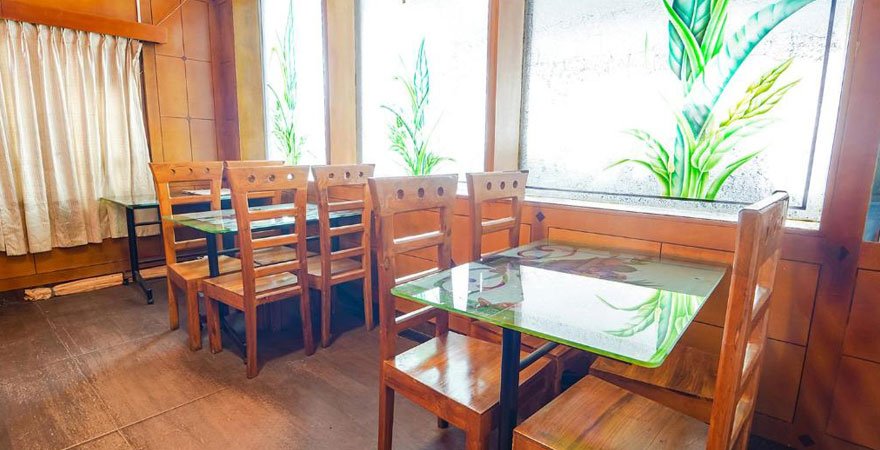 orchid-inn-dining-area
